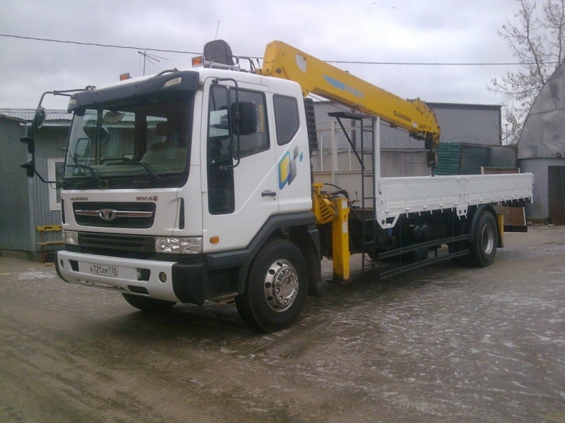 Daewoo Novus SE F8CJF бортовой с краном-манипулятором Soosan SCS 877