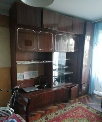 Сдается прекрасная светлая комната 17 метров в 3х комнатной квартире.