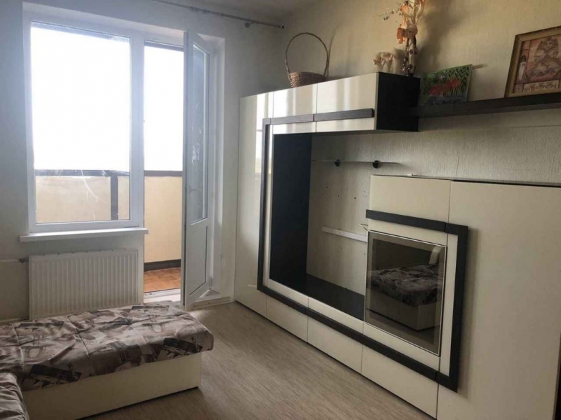 Продается 1-к квартира в хорошем развитом районе.