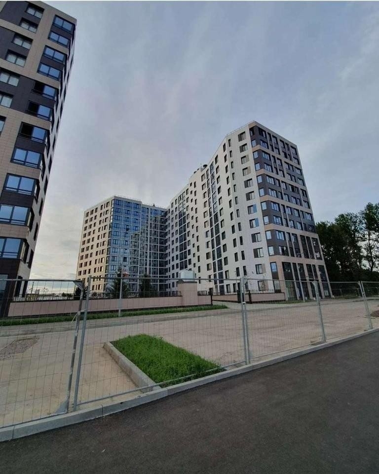 Продается 1-к квартира в тихом районе.
