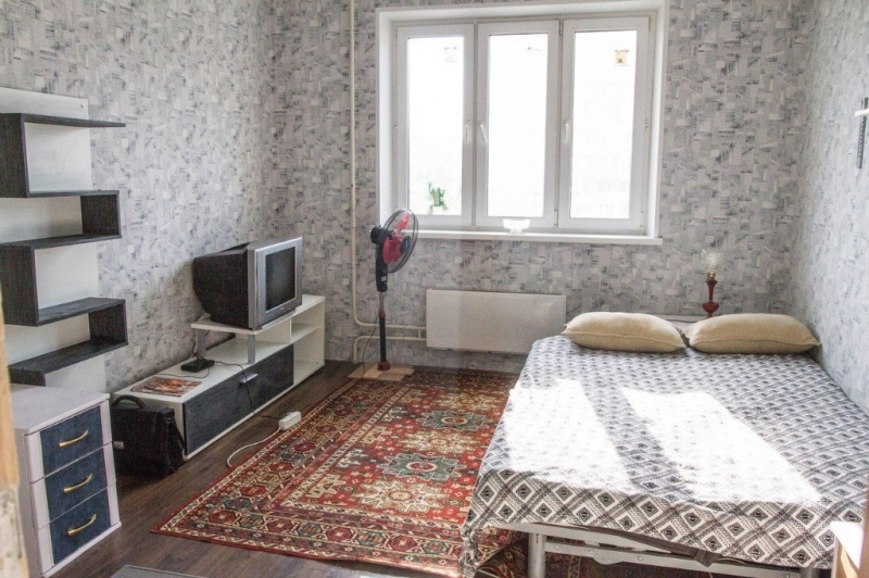 Сдается 1 км квартира.