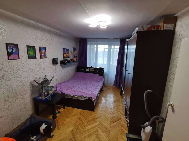 Продаю 1-к квартиру.
