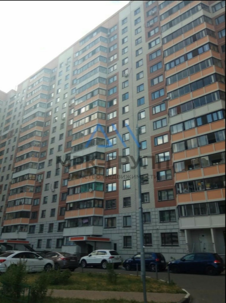 Продается очень уютная и светлая 1-комнатная квартира.