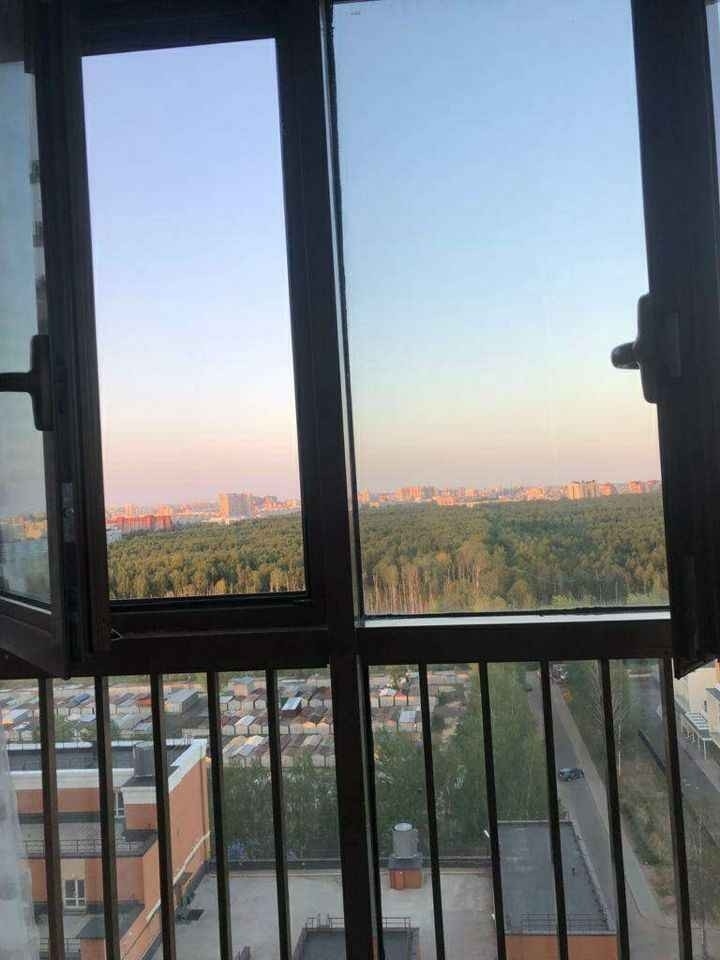 Сдам двушку в хорошем районе.