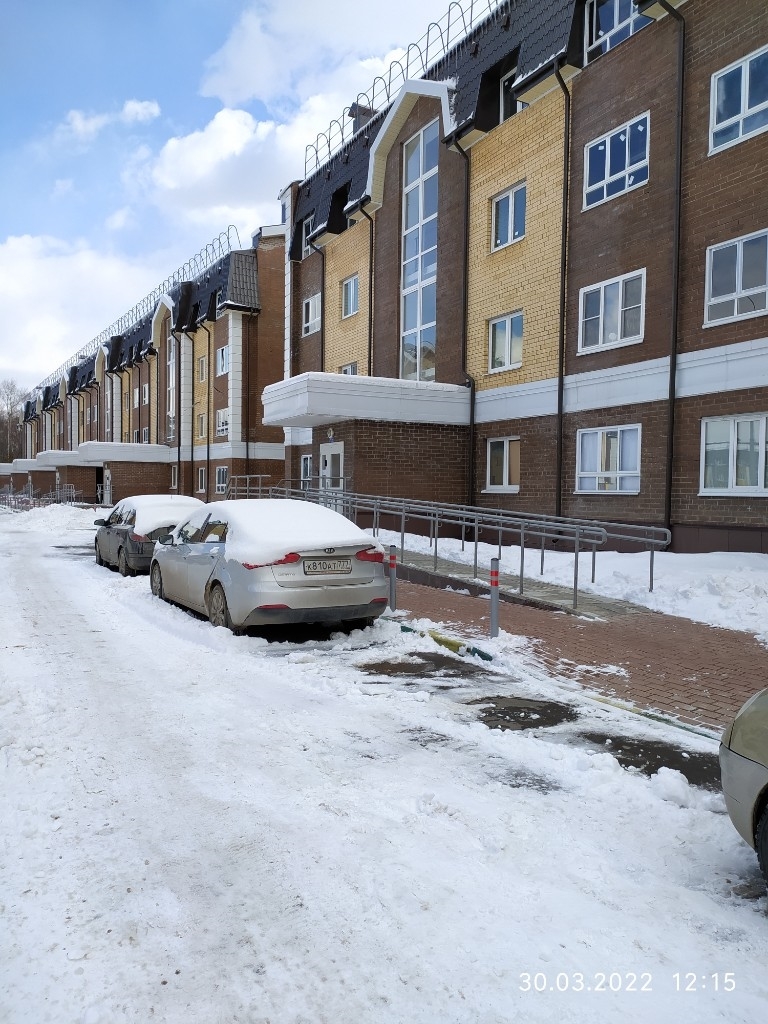 Продам 2-комнатную квартиру по отличной цене.