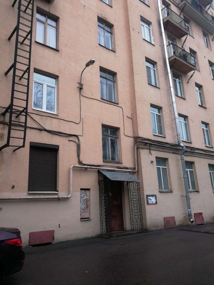 Продам прекрасную 4-комнатную квартиру.