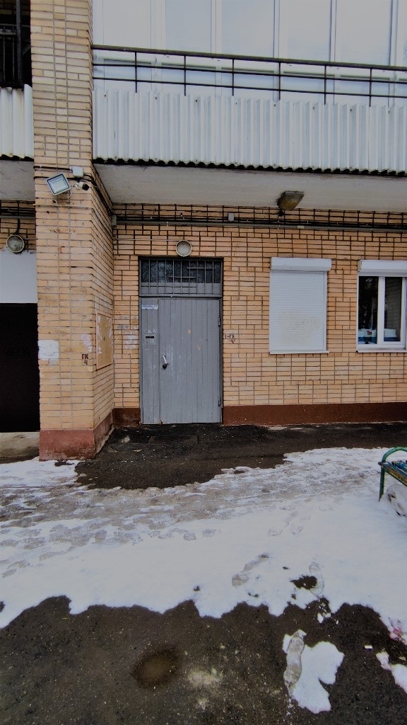 Сдается отличная, 1-комнатная квартира, в теплом кирпичном доме.