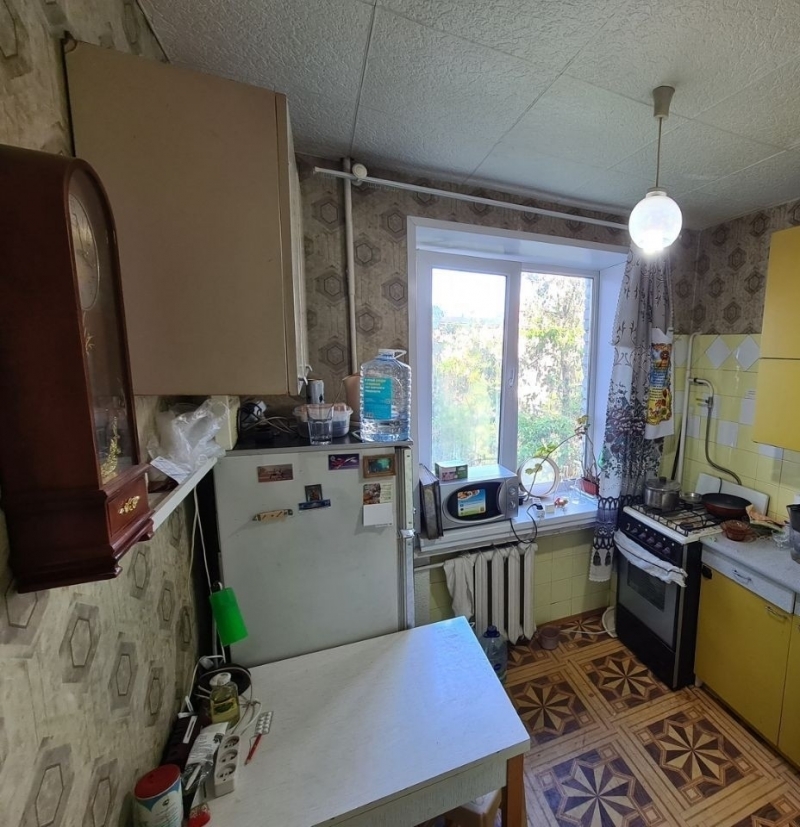 Продается 2-комнатная квартира в хорошем благоустроенном районе.