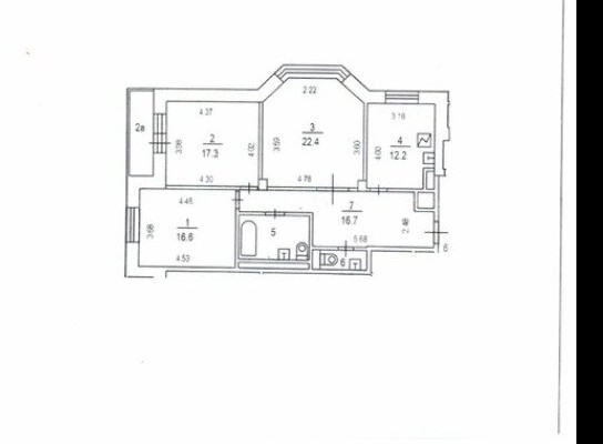 Продается 3-комнатная квартира в хорошем районе.