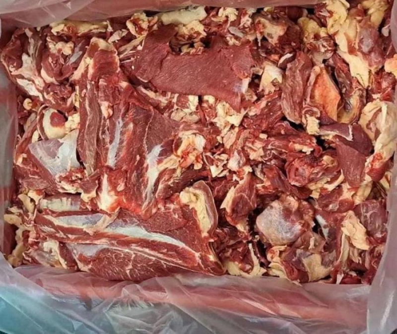 Гoвядинa, cвининa, мясo птицы оптoм