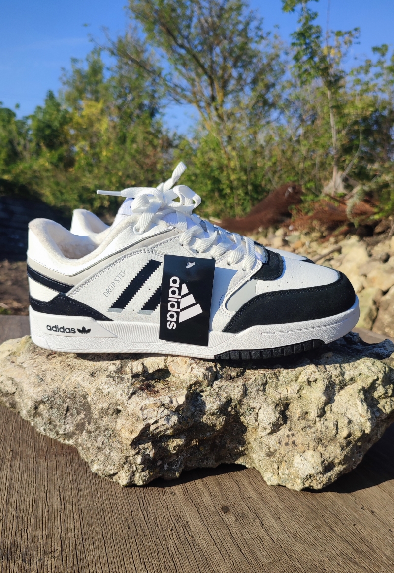 Кроссовки Adidas