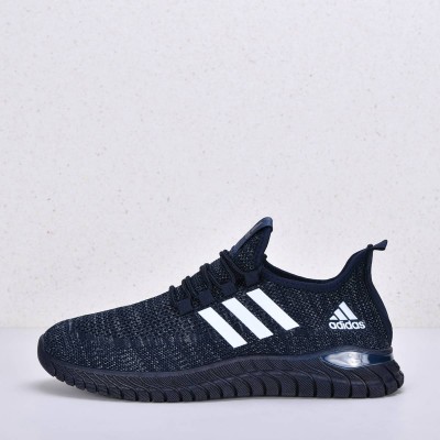 Большой выбор кроссовок Adidas. Naik. Puma. Armani и др.