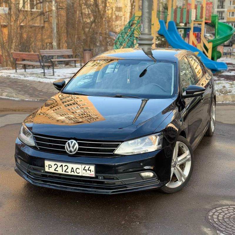Продам автомобиль VOLKSWAGEN JETTA 2014 г.в.