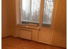 Продам 2-к квартиру в хорошем доме с чистым подъездом.