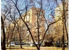 Продается 2-комнатная квартира в хорошем районе.